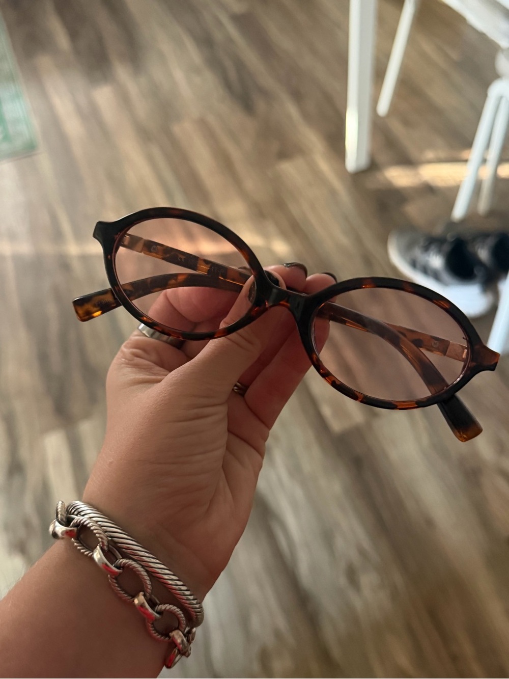 Urban Outfitters Tortoiseshell Oval Sunglasses with Brown Lenses